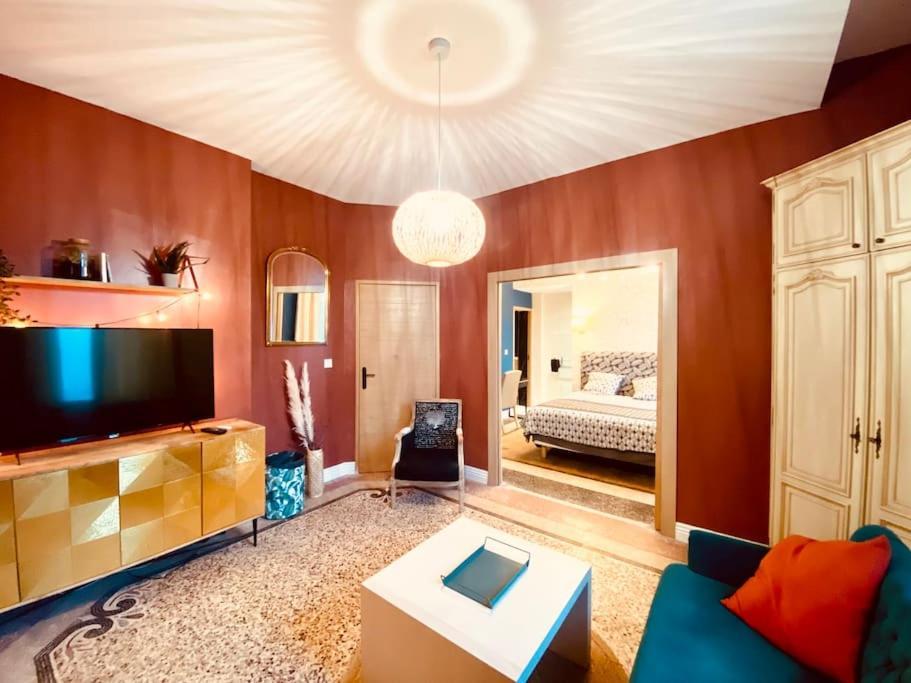 La Suite 2 Pieces Lit Queen Size Entree Privee Nimes Exterior foto